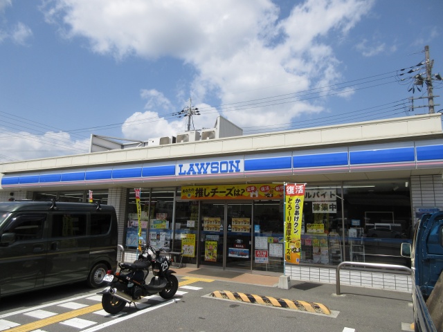 コンビニ　ローソン　三木福井店（コンビニ）まで611m