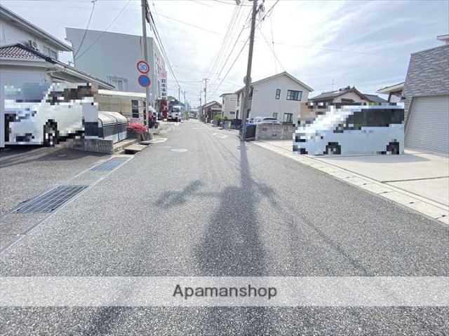 その他　前面道路（その他）まで0m