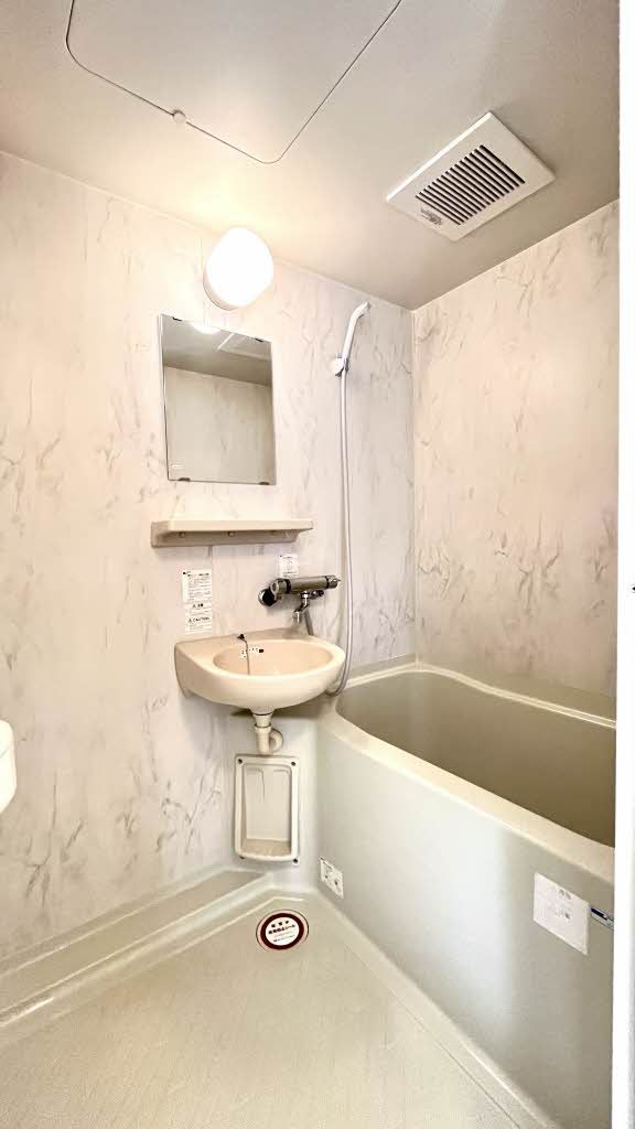 バス・シャワールーム　浴室