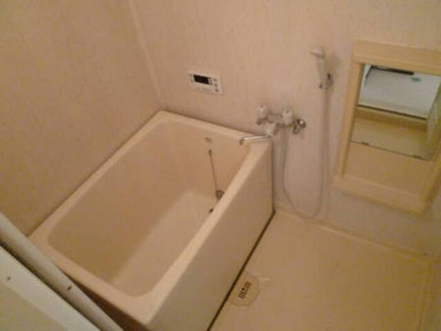 バス・シャワールーム　２０１浴室