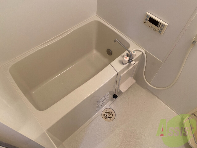 バス・シャワールーム　ゆったりくつろげる広さのあるお風呂となっております