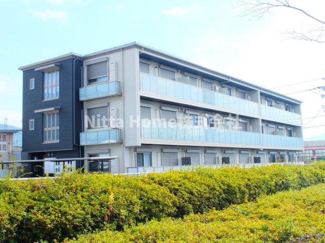 建物外観　オートロック付き＊駐車場＆ネット無料◇スーパー徒歩近くです◎