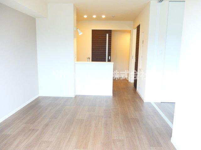 居室・リビング　１０．９帖のリビングルームです＊