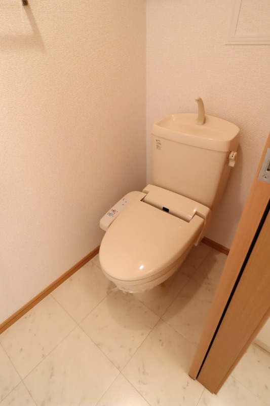 トイレ　図面と現状に相違がある場合には現状を優先