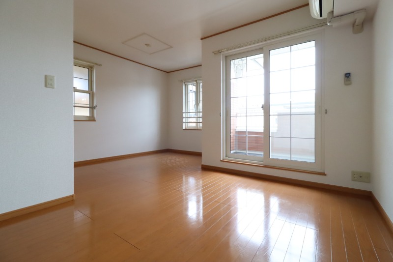 居室・リビング　図面と現状に相違がある場合には現状を優先