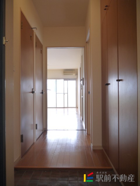 玄関　同タイプ別部屋（反転）