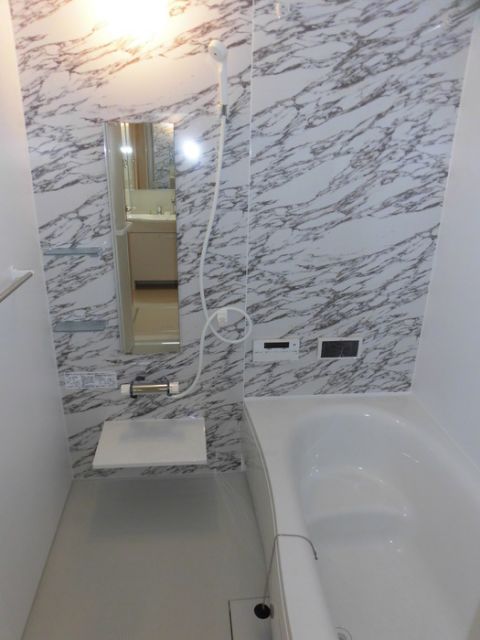 バス・シャワールーム