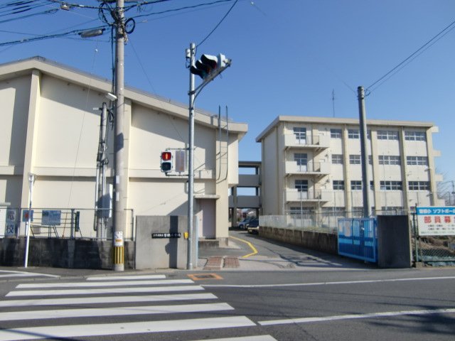 その他　北九州市立曽根小学校（その他）まで871m