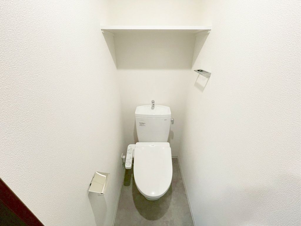 トイレ　トイレ