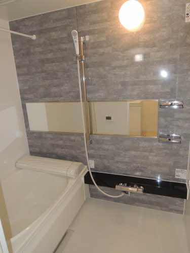 バス・シャワールーム　【花水木】