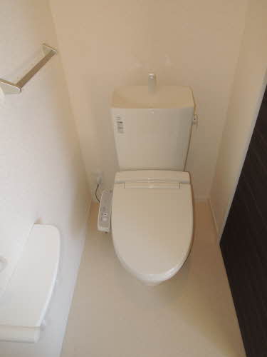 トイレ　【花水木】