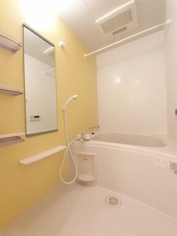 バス・シャワールーム　日々の暮らしに欠かせないお風呂です