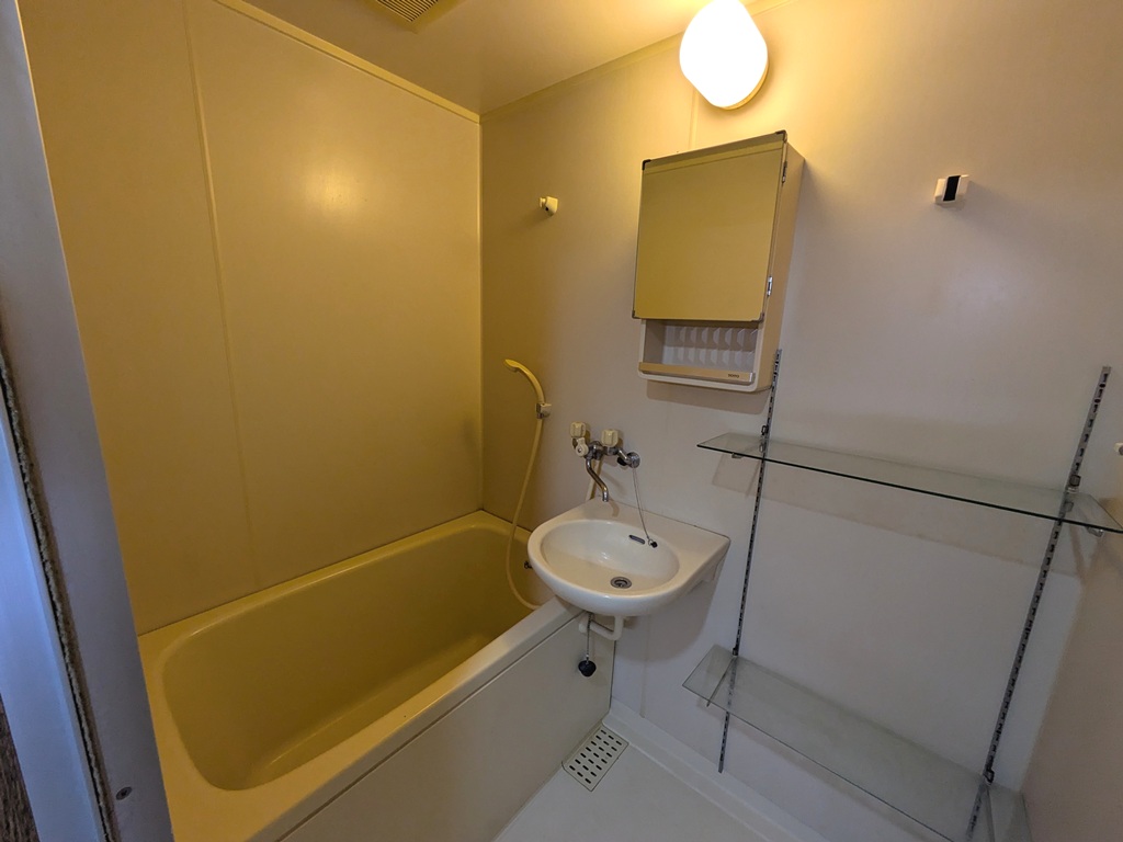 バス・シャワールーム