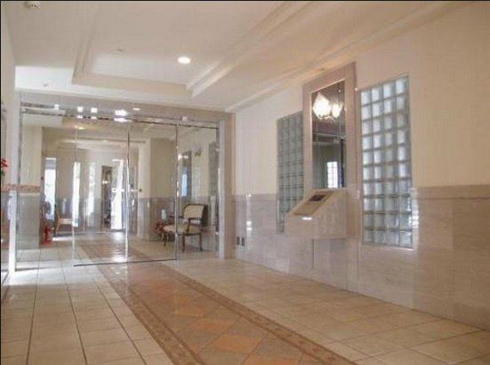 エントランス　★《見学予約受け付け中》設備充実のハイグレード賃貸マンション