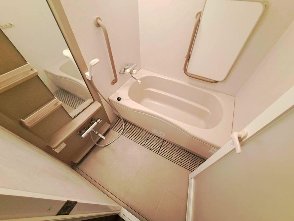 バス・シャワールーム　浴室