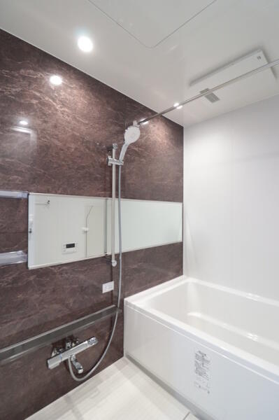 バス・シャワールーム　※別部屋参考写真