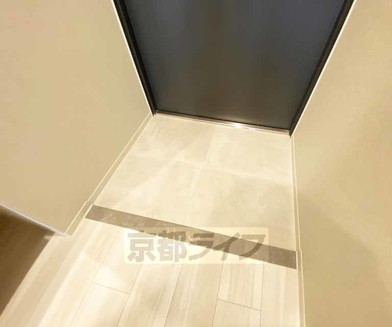 玄関　大きな段差がありません