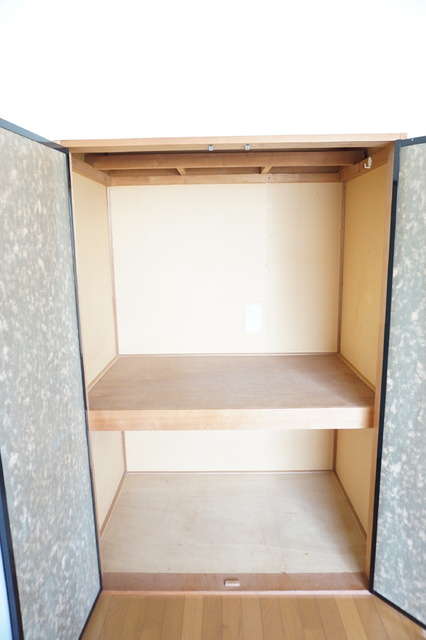 収納　洋室の収納です♪
