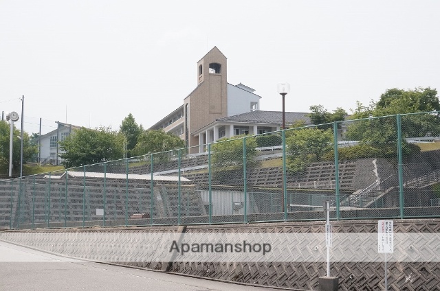 高校・高専　石川県立金沢辰巳丘高校（高校・高専）まで1028m