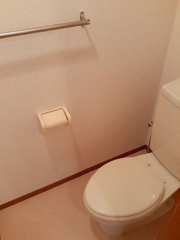 トイレ　コンパクトで使いやすいトイレです