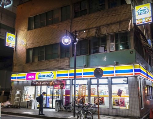 コンビニ　ミニストップ 南船場店（コンビニ）まで74m