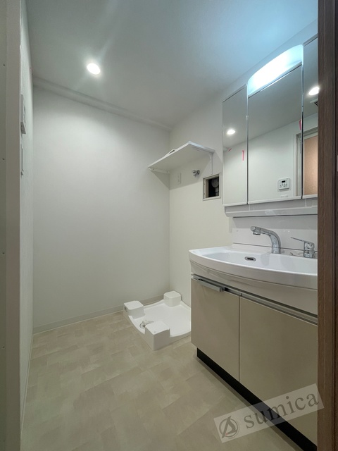 洗面設備　洗面脱衣所付き！独立洗面台が便利です♪♪