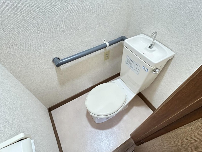 トイレ　トイレ