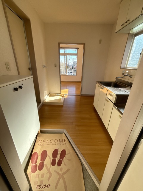 玄関　★広々としたキッチン★
