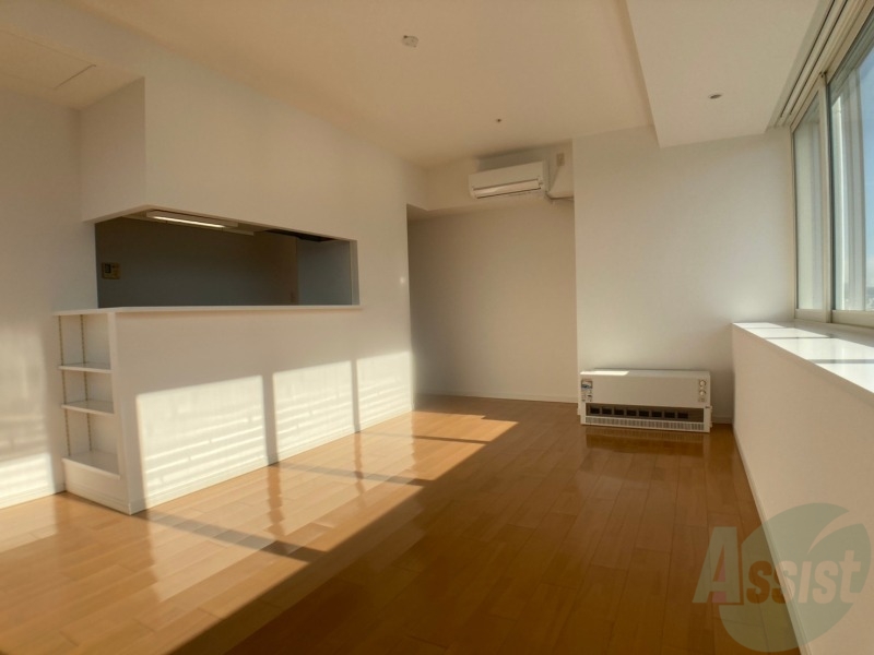 居室・リビング　広くてキレイなＬＤＫが広がっていて、充実した生活が送れそう。