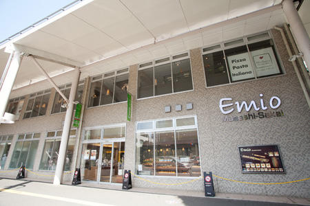 ショッピングセンター　Ｅｍｉｏ武蔵境（ショッピングセンター）まで1325m