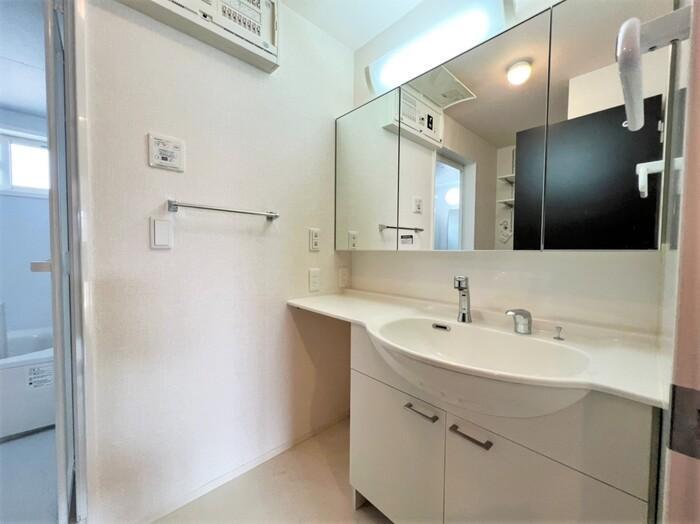 洗面設備　洗面所