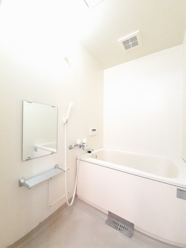 バス・シャワールーム　図面と現状に相違がある場合には現状を優先