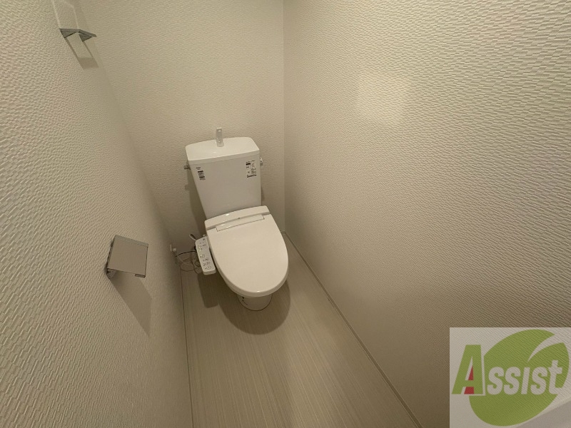 トイレ　シャワートイレになっているので快適です！