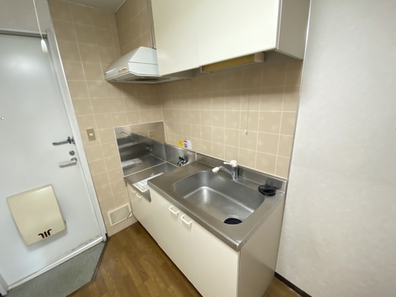 キッチン　※別号室の写真です。