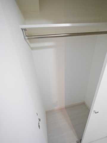 収納　ブランノワル早稲田　※別部屋の参考写真です