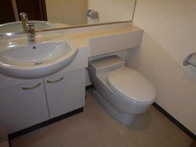 トイレ　☆お手洗いです☆