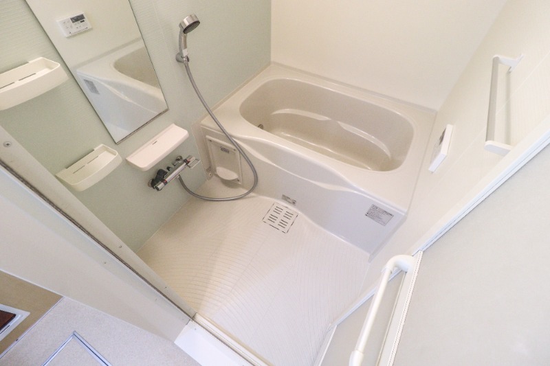 バス・シャワールーム　図面と現状に相違がある場合には現状を優先