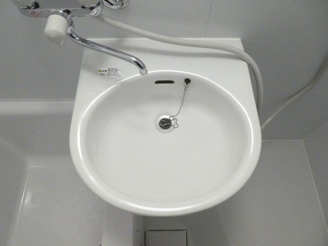 洗面設備　便利なミニ洗面付きです。
