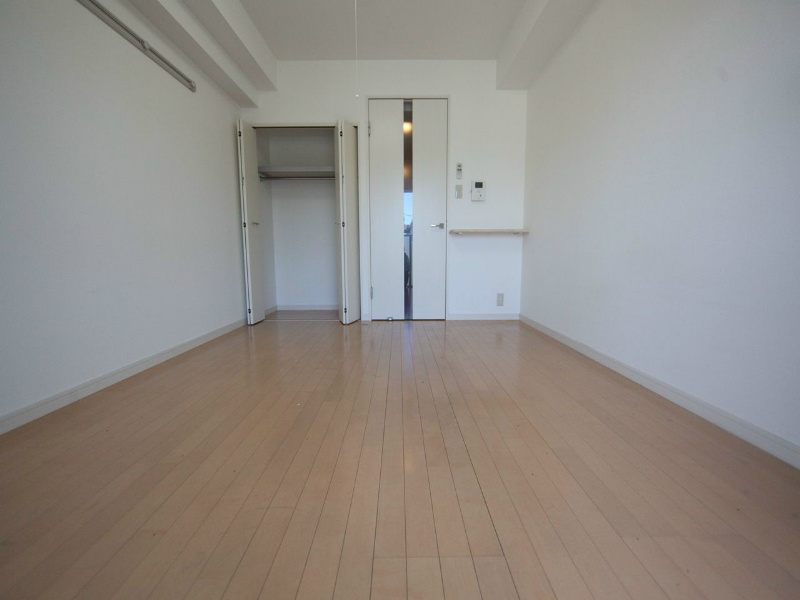 その他部屋・スペース　洋室6.8帖　クローゼット付（収納充実してます）