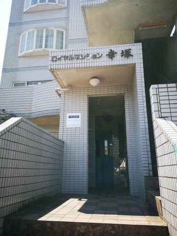 エントランス　マンションの入り口です！