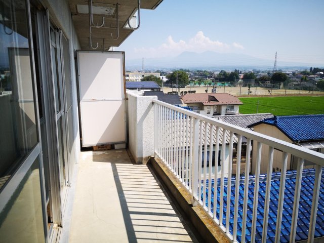 バルコニー　広いベランダを利用できます！