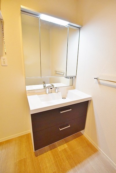 洗面設備　★洗面脱衣所/シャワー付き洗面台★