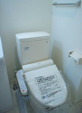 トイレ　※別部屋の参考写真です。