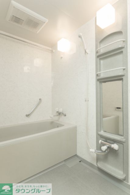 バス・シャワールーム　※写真は同タイプ住戸です。