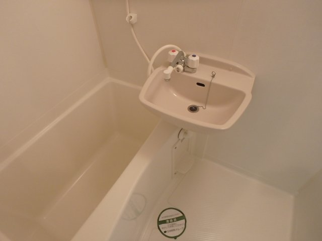 バス・シャワールーム　（別タイプ参考写真）サンテミリオン白山　文京区白山2