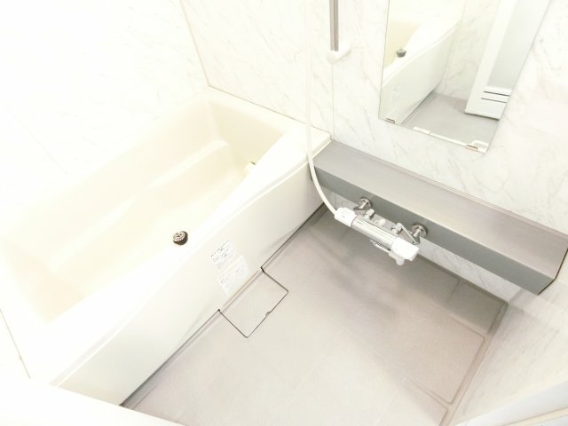 バス・シャワールーム　詳細は、RISUMO江坂本店→06-6155-7137まで♪