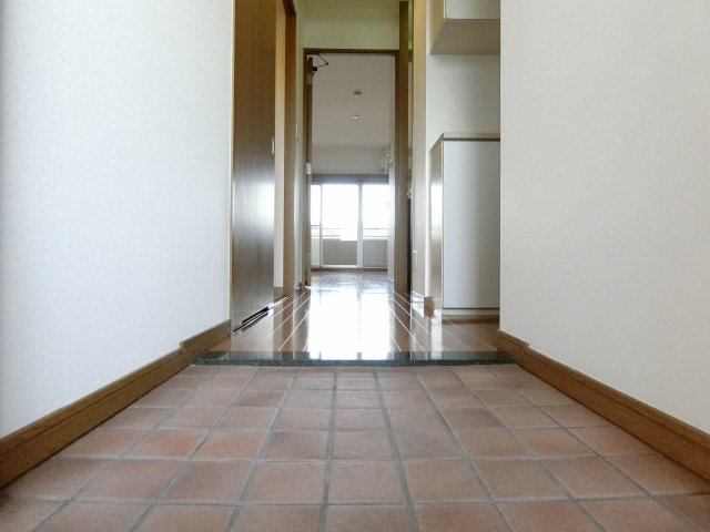 玄関　詳細は、RISUMO江坂本店→06-6155-7137まで♪