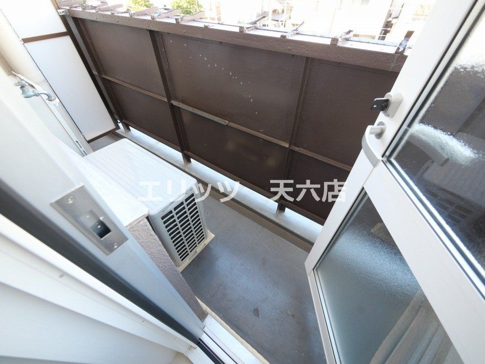 バルコニー　バルコニー