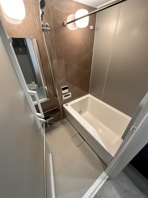 バス・シャワールーム　※３階の参考写真、現況優先※