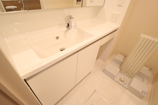 洗面設備　洗髪洗面化粧台